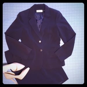NWOT Navy suit, Calvin Klein, size 8